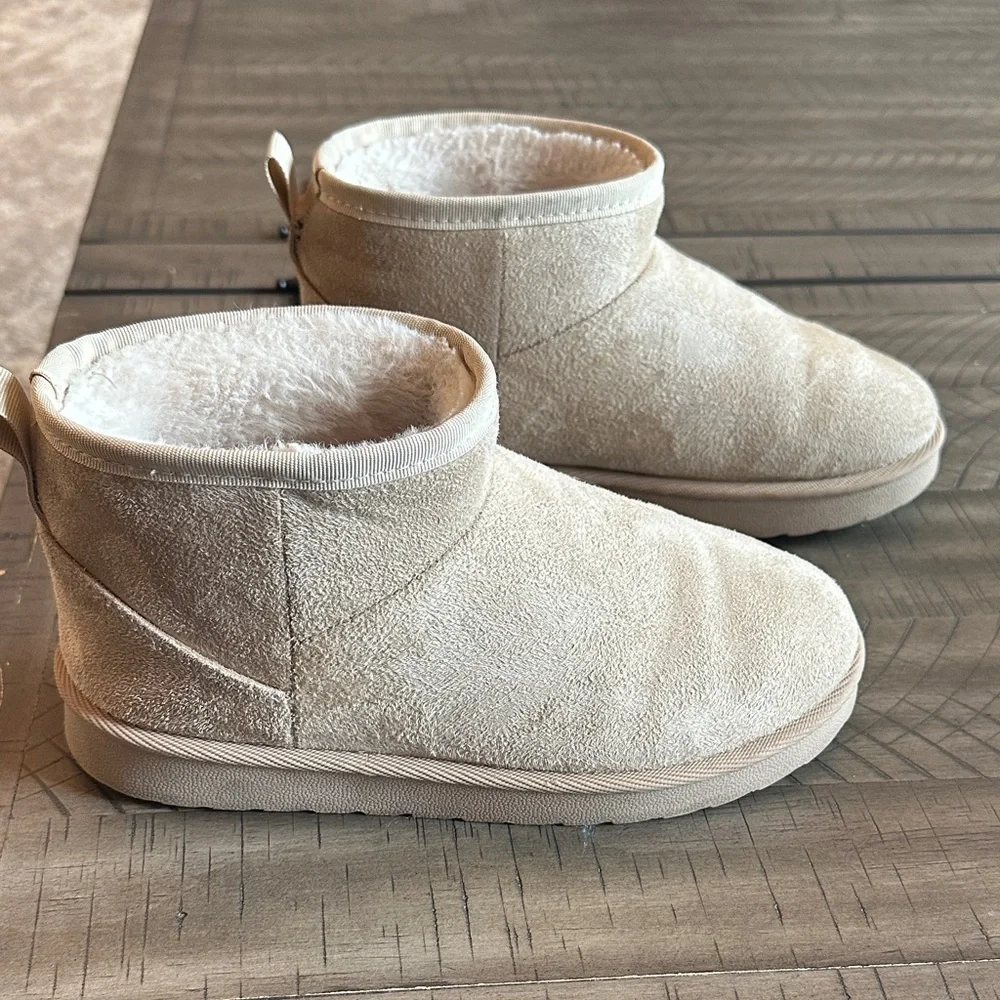 Cream Kids Suede Ankle Boots Sherpa Lined Winter Cozy